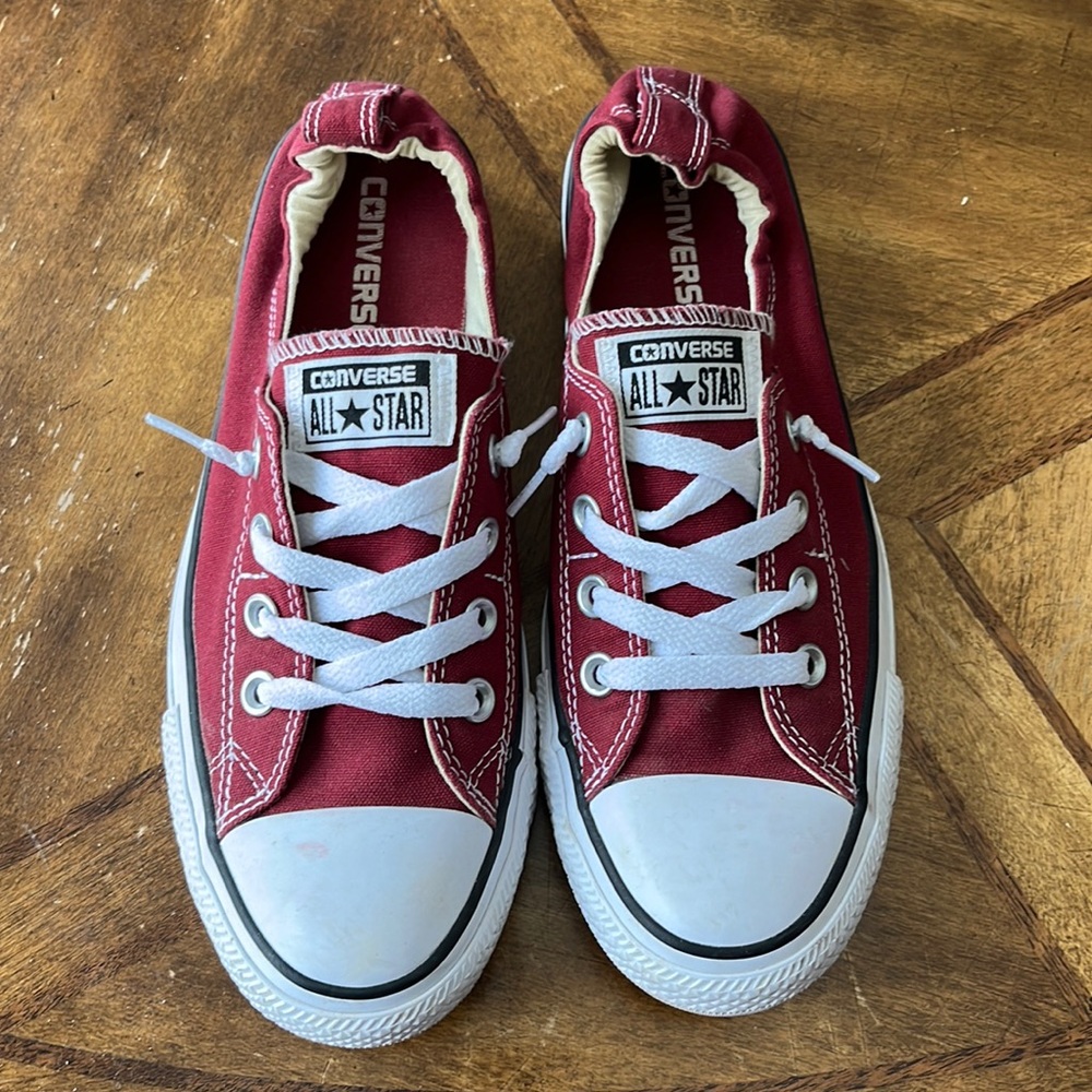 Converse sneakers like new!